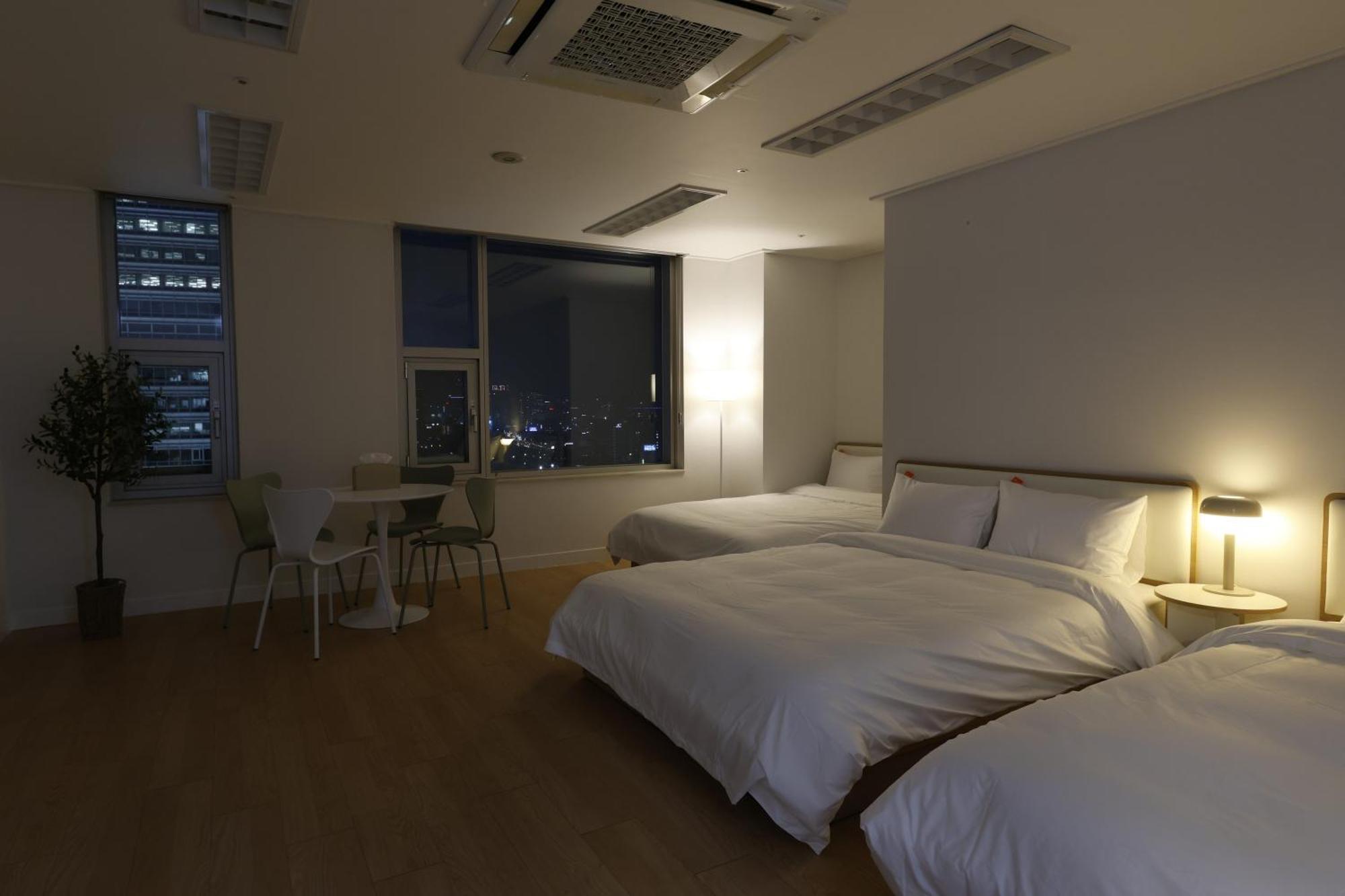 "Grand Opened" Maxtyle Guesthouse Dongdaemun Сеул Экстерьер фото